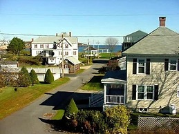 Cozy Cottage By The Sea - Y672 Classic New England Cottage Close To Th