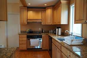 Short Sands View Y770-g Beautiful, Large Home Short Walk Through A Nei