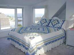 Perkins' Cove Gem - Q934 Ocean view home with one bedroom loft in the 