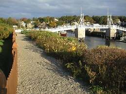 Perkins' Cove Gem - Q934 Ocean view home with one bedroom loft in the