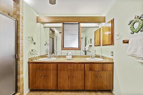 Big Island Kanaloa at Kona by Coldwell Banker Island Vacations