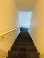 Stunning 2-bed House in Chatham