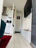 Stunning 2-bed House in Chatham