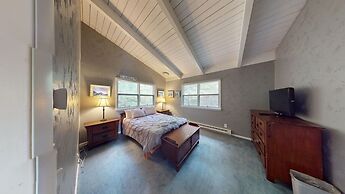 Silver Spring Chalet Brought to you by GetAway Vacations