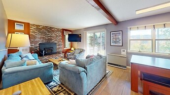Silver Spring Chalet Brought to you by GetAway Vacations