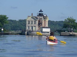 Hudson Valley 9w Motel