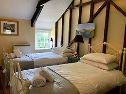 Higher Hill House