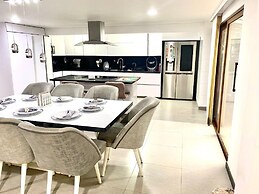 CASA SUYTE LEGUIZAMON