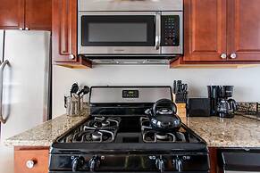 Aesthetic Vibrant 2BR Apt Lincoln Square