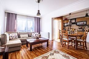 Comfy Flat Close to Viaport Asia Shopping Mall