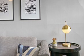 Chicago Lifestyle 3BR Apt in Lake View