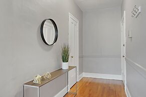 Chicago Lifestyle 3BR Apt in Lake View