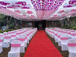 Laguna Beach Resort Murud