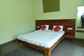 Laguna Beach Resort Murud