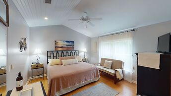 Carried Away 4 Bedroom Home