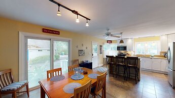 Carried Away 4 Bedroom Home