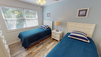 Mellow Yellow 3 Bedroom Home