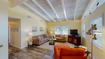 Mellow Yellow 3 Bedroom Home