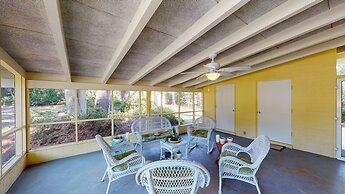 Mellow Yellow 3 Bedroom Home