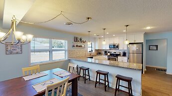 Americana Beach 4 Bedroom Home