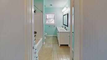 Americana Beach 4 Bedroom Home