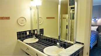 Sherry's Cove 4 Bedroom Home