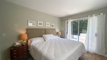 Sandy Feet Retreat 4 Bedroom Home