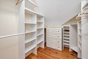 Jekyll House 5 Bedroom Home