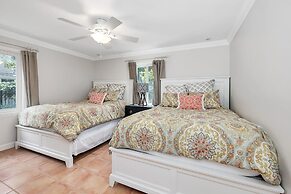 Jekyll House 5 Bedroom Home