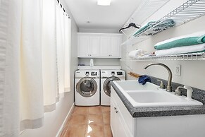 Jekyll House 5 Bedroom Home