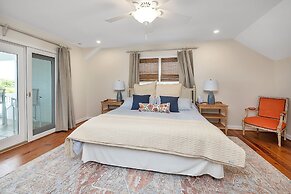 Jekyll House 5 Bedroom Home