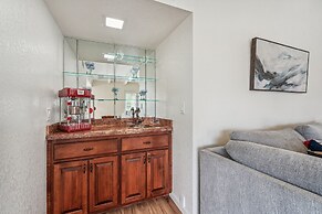 Kathleen House 4 Bedroom Home by RedAwning