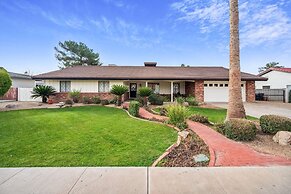 Kathleen House 4 Bedroom Home by RedAwning