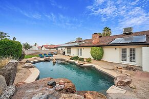 Kathleen House 4 Bedroom Home by RedAwning