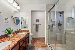 Kathleen House 4 Bedroom Home by RedAwning