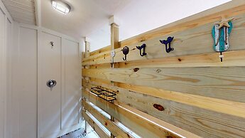 Beachy Sisters B 4 Bedroom Duplex