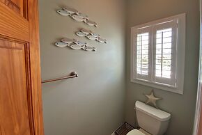 The Salty Sol 6 Bedroom Home