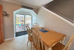 The Salty Sol 6 Bedroom Home