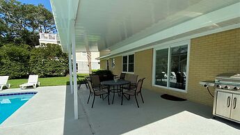 The Salty Sol 6 Bedroom Home