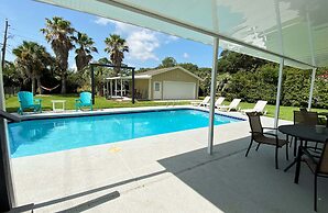 The Salty Sol 6 Bedroom Home