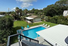 The Salty Sol 6 Bedroom Home