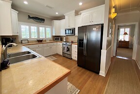 The Salty Sol 6 Bedroom Home