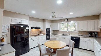 Lilly's Pad 3 Bedroom Home