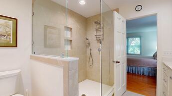 Lilly's Pad 3 Bedroom Home