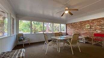 Island Pines 3 Bedroom Home