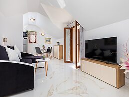 Villa Ana Apartments