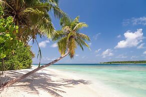 Dhonfulhafi Beach View & Spa