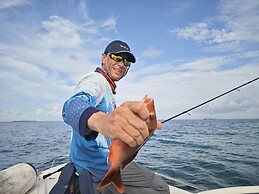 Dhonfulhafi Beach View & Spa