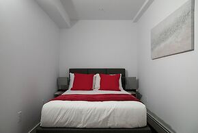 Cameo Hotel and Suites