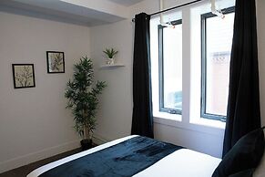 Cameo Hotel and Suites